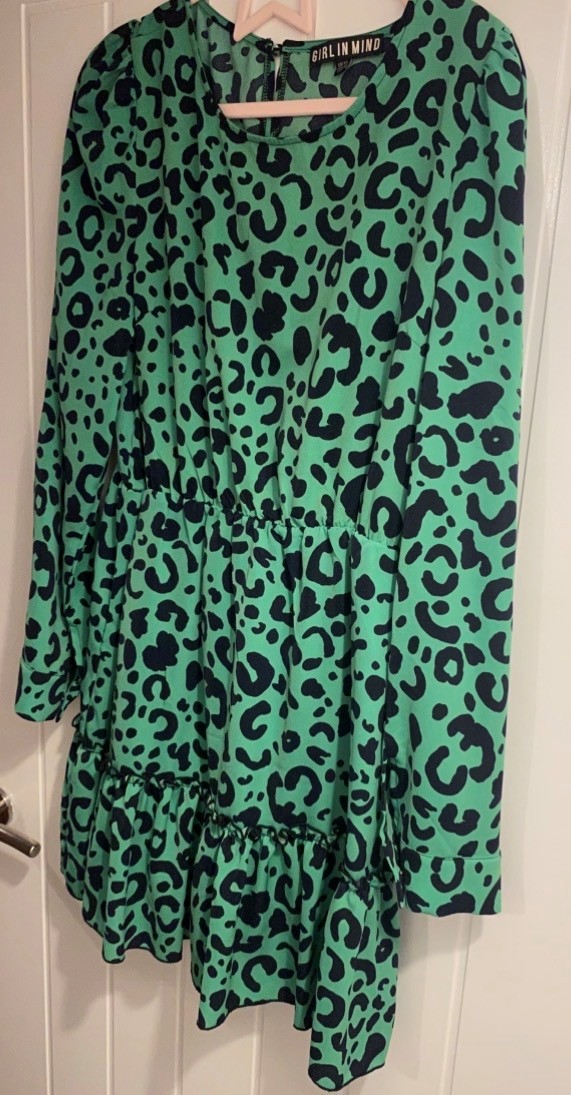 00004 Dress Info D